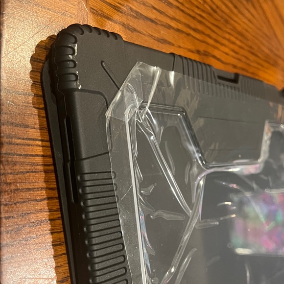 Ipad pro 12.9-inch (3rd Generation) model number  A2014Black Tablet Case - Picture 7 of 9